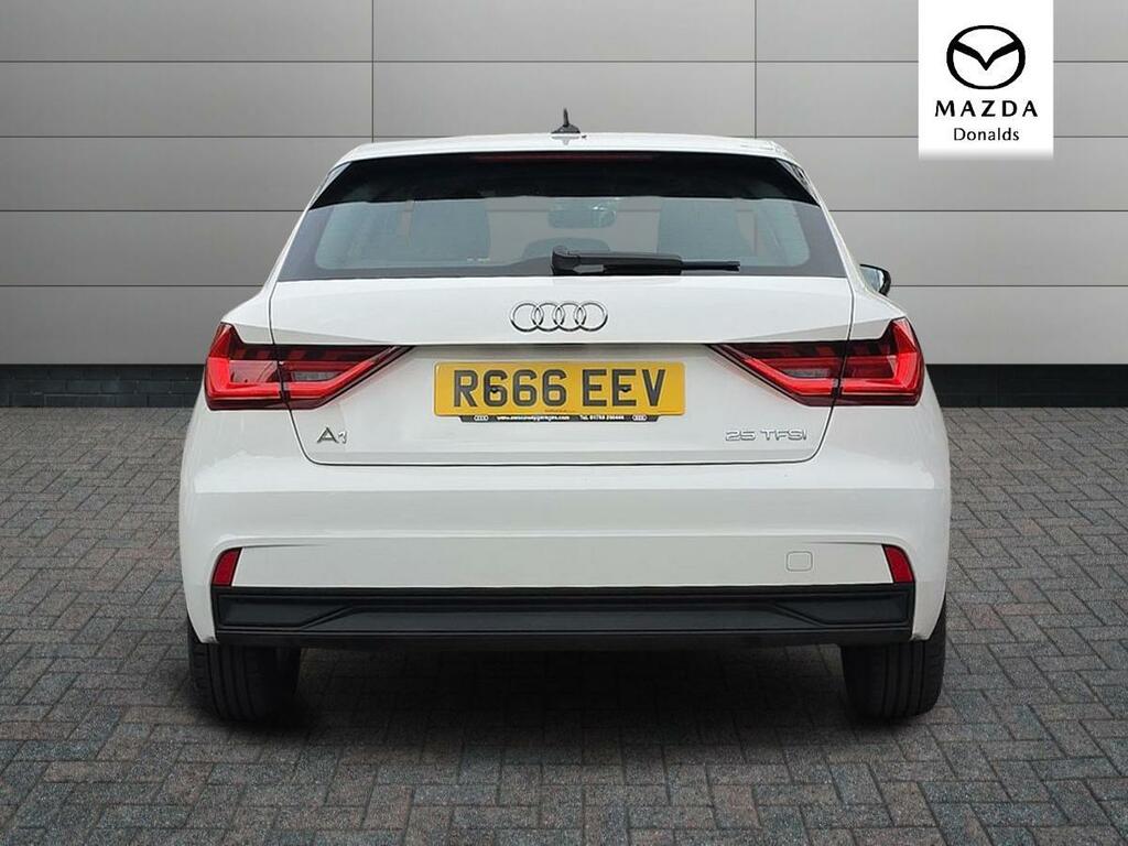 Audi A1 1.0 Tfsi 25 Technik Sportback Euro 6 Ss R666EEV White #4