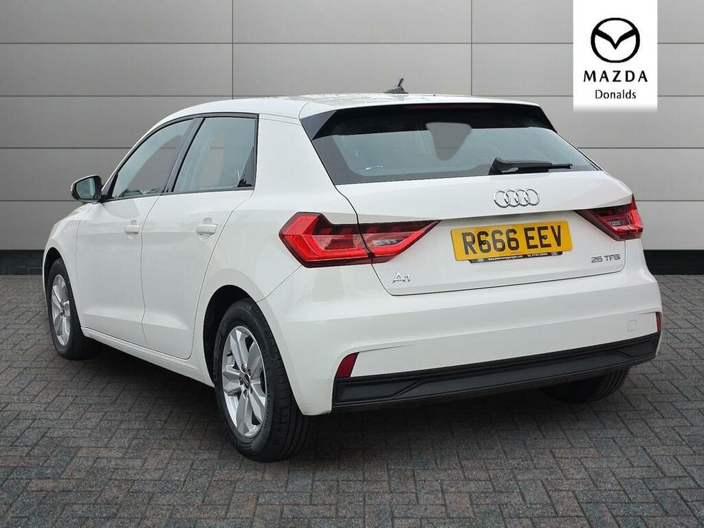 Audi A1 1.0 Tfsi 25 Technik Sportback Euro 6 Ss R666EEV White #5