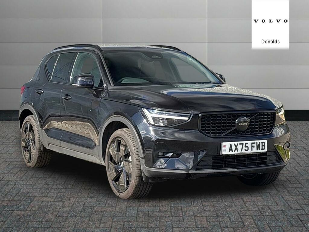 Volvo XC40 Black Edition Plus B4 Mild Hybrid Black