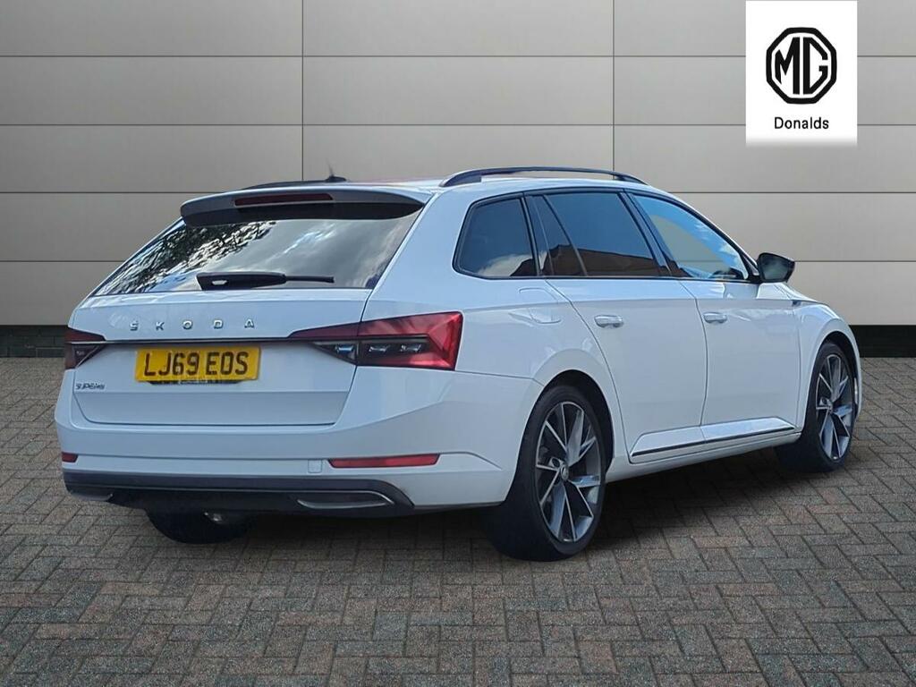 Skoda Superb 1.5 Tsi Act Sportline Plus Dsg Euro 6 Ss White #3