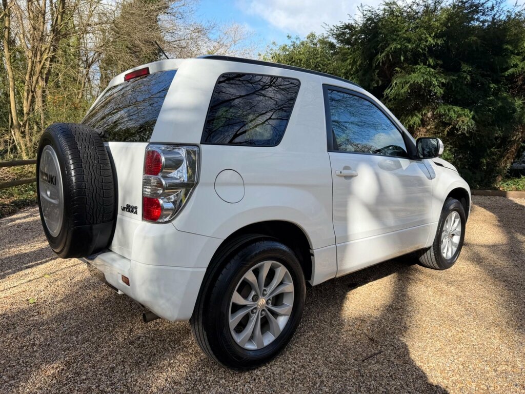 Suzuki Grand Vitara 1.6 Vvt Sz4 Suv 4Wd Euro 5 106 White #4