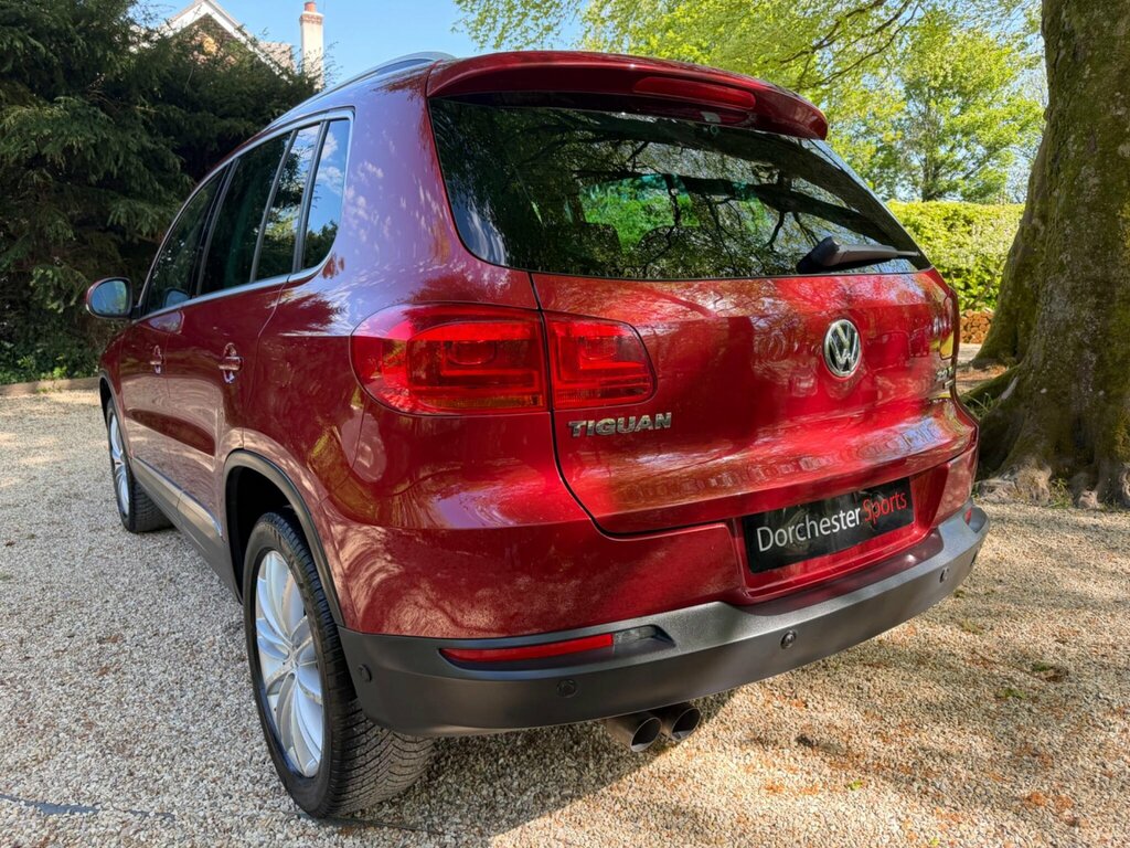 Volkswagen Tiguan 2.0 Tdi Bluemotion Tech Sport Dsg 4Wd Euro 5 Ss EA51SEA Red #4