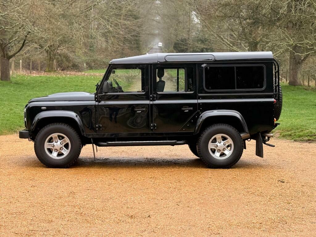 Land Rover Defender 110 2.2 Tdci Xs Station Wagon 4Wd Mwb Euro 5 Black