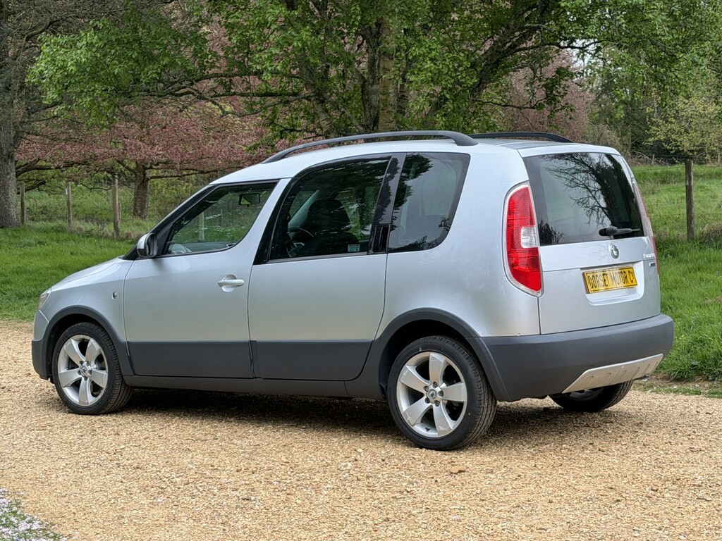 Skoda Roomster Mpv 1.9 Tdi Pure Drive Scout 2008 Silver #2