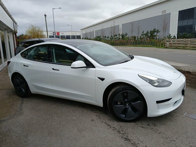 Tesla Model 3 Standard Range Plus Saloon Rwd BU22ZPM White #6