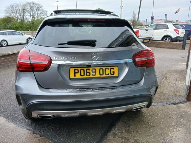Mercedes-Benz GLA Class 1.6 Gla200 Amg Line Edition Plus Suv PO69OCG Grey #4