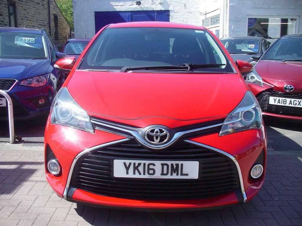 Toyota Yaris 1.33 Dual Vvt-i Icon Euro 6 YK16DML Red #4