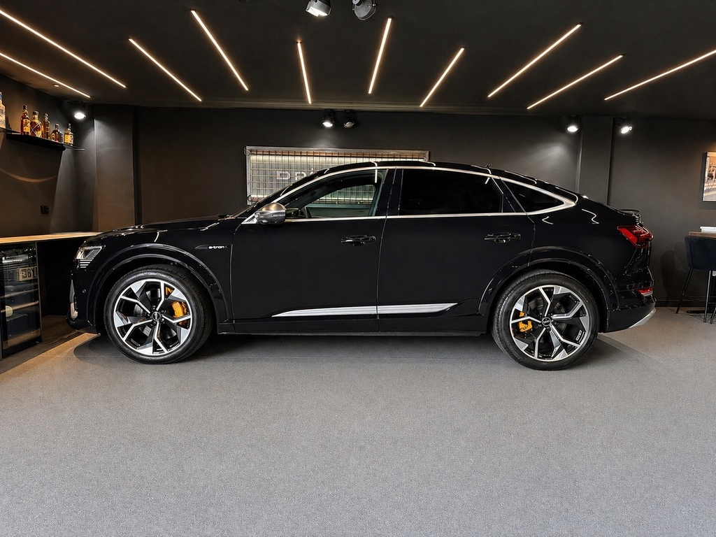 Audi E-Tron S Suv Black #5