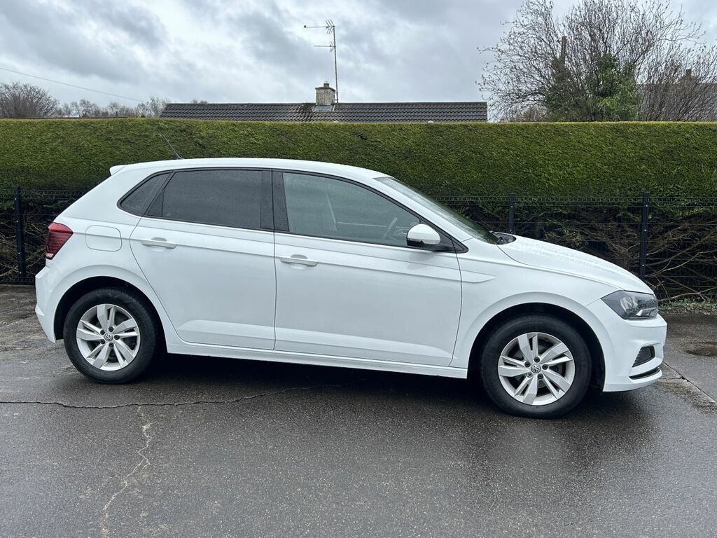 Volkswagen Polo Petrol White #5