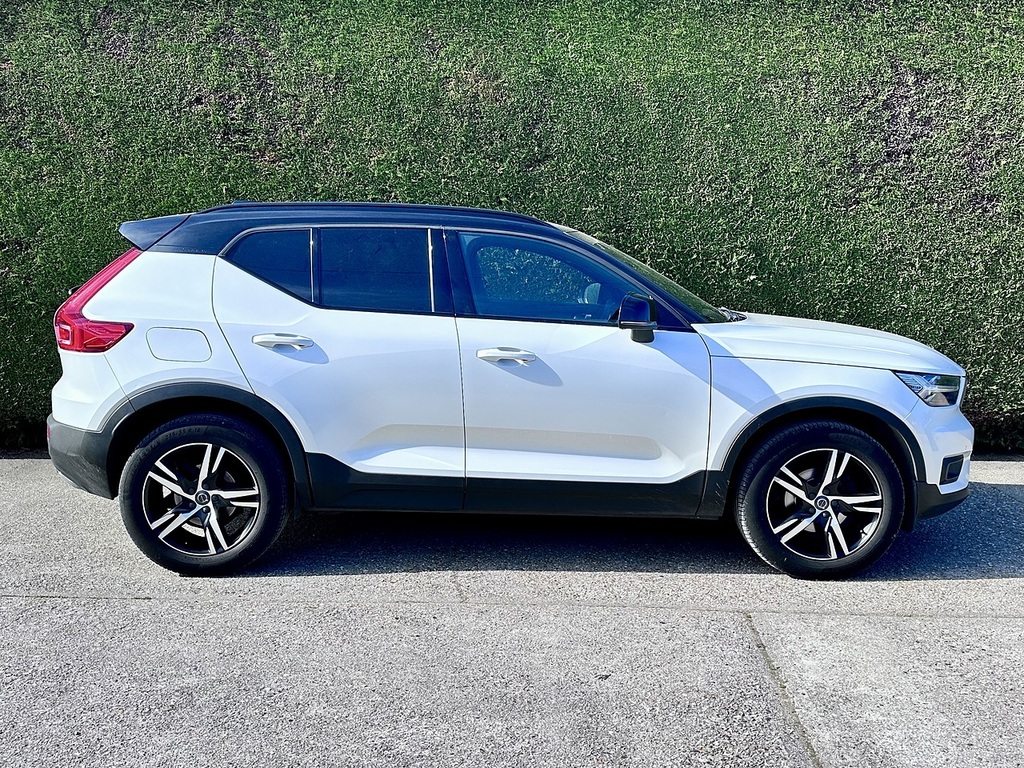 Volvo XC40 1.5 T3 R-design Suv Euro 6 Ss White #3