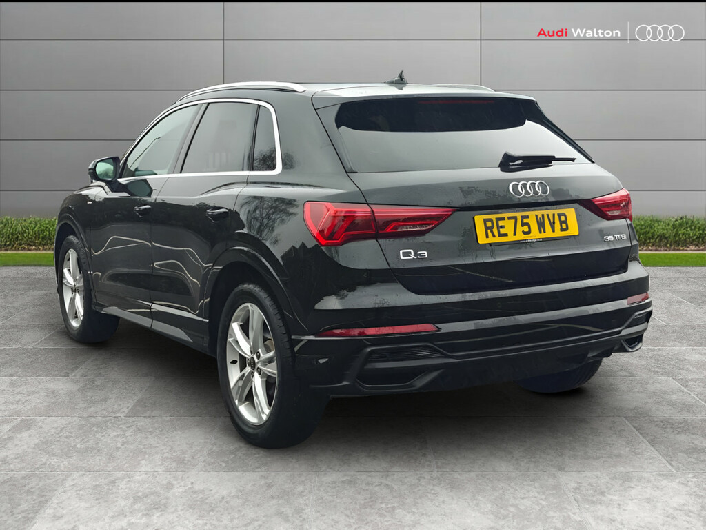 Audi Q3 S Line 35 Tfsi 150 Ps S Tronic RE75WVB Black #3