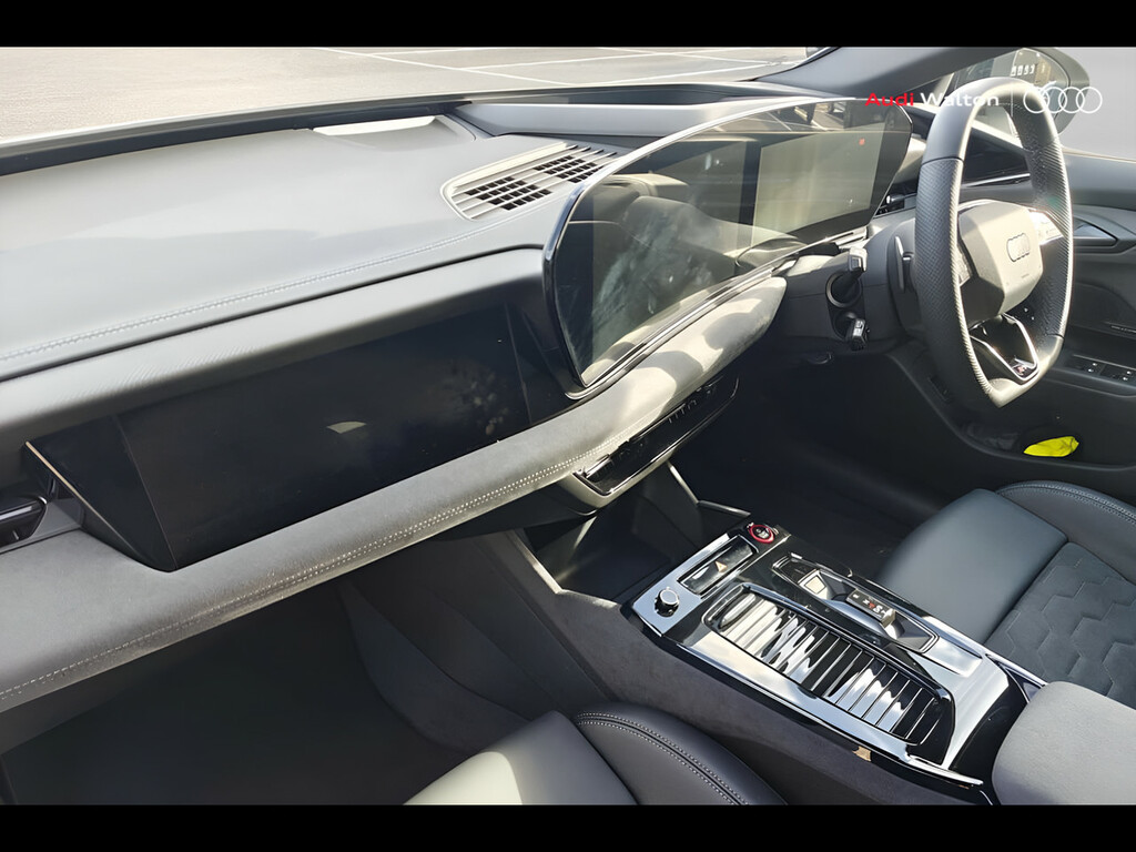 Audi A6 Avant Avant Edition 1 E-tron Quattro 315,00 Kw RF75HFX White #2