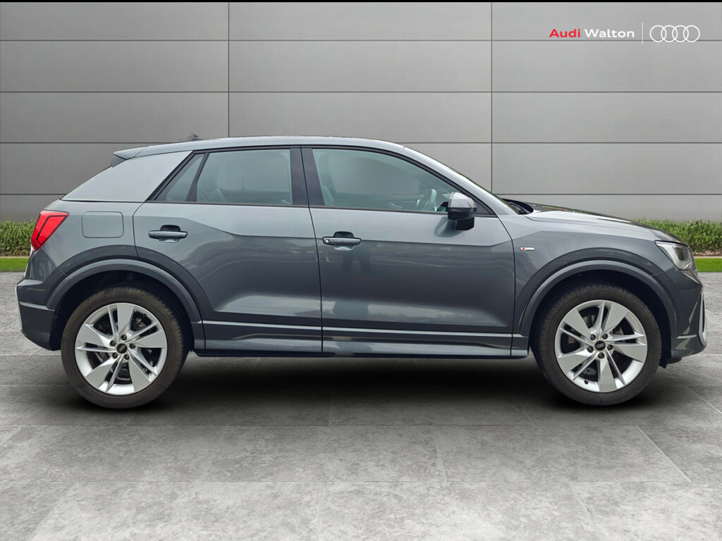 Audi Q2 S Line 35 Tfsi 150 Ps S Tronic RO72KCZ Grey #4
