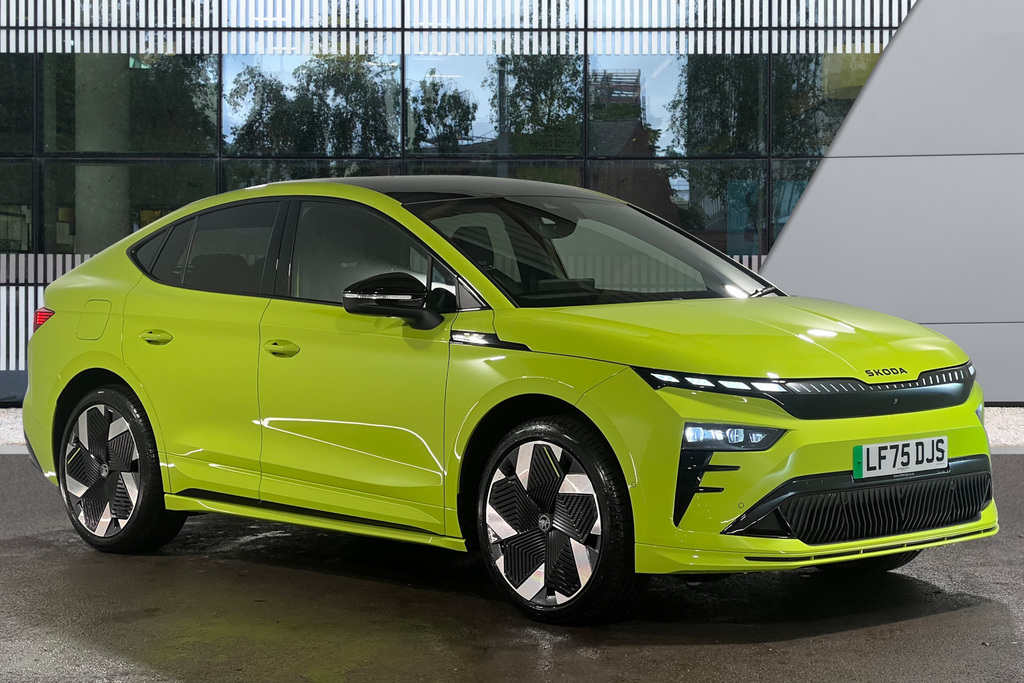 Skoda ENYAQ 250Kw Vrs 84Kwh 4X4 Black