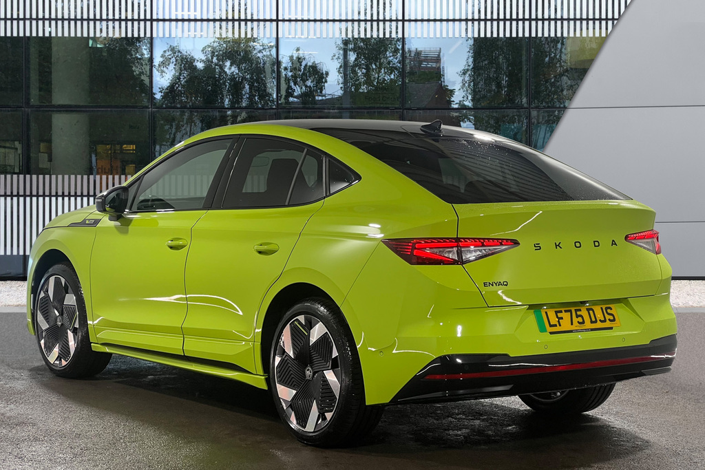 Skoda ENYAQ 250Kw Vrs 84Kwh 4X4 LF75DJS Black #4