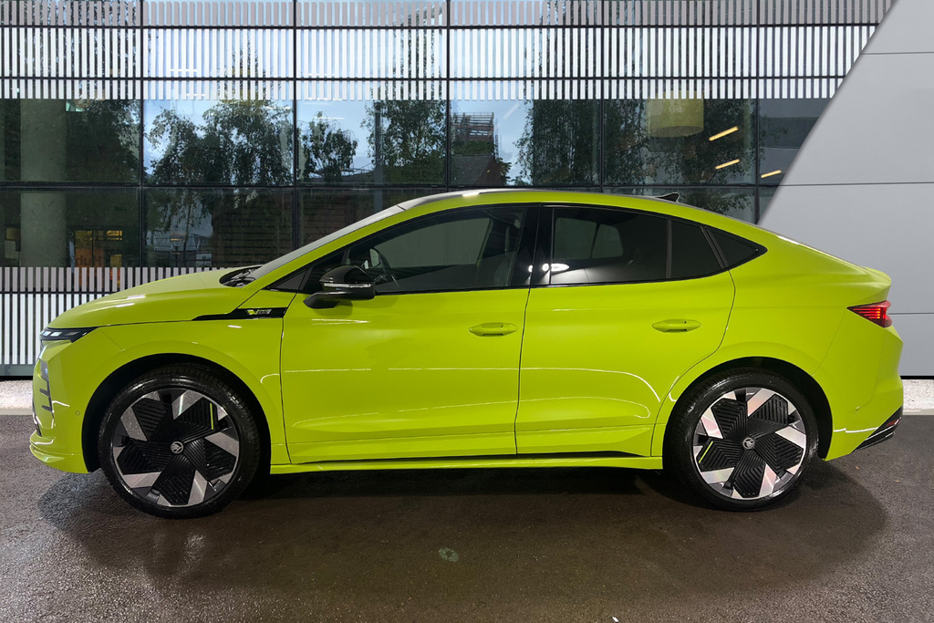 Skoda ENYAQ 250Kw Vrs 84Kwh 4X4 LF75DJS Black #6