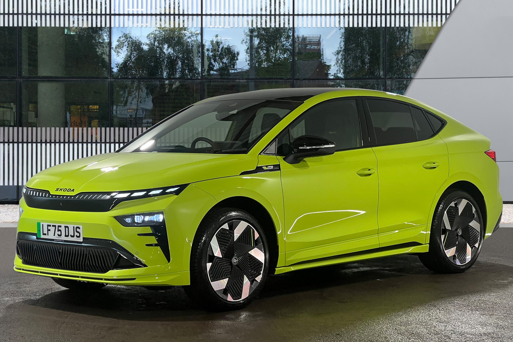 Skoda ENYAQ 250Kw Vrs 84Kwh 4X4 LF75DJS Black #2