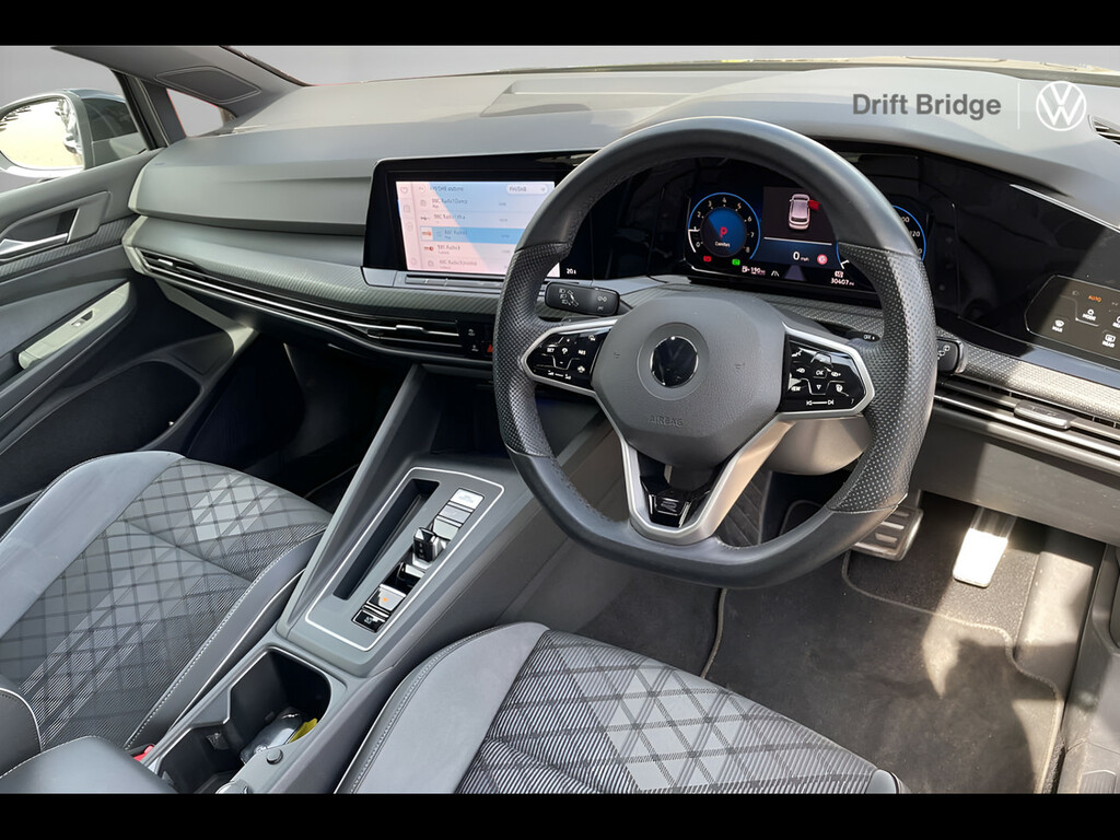 Volkswagen Golf 1.5 Etsi 150 R-line Dsg RJ71WBX Black #6