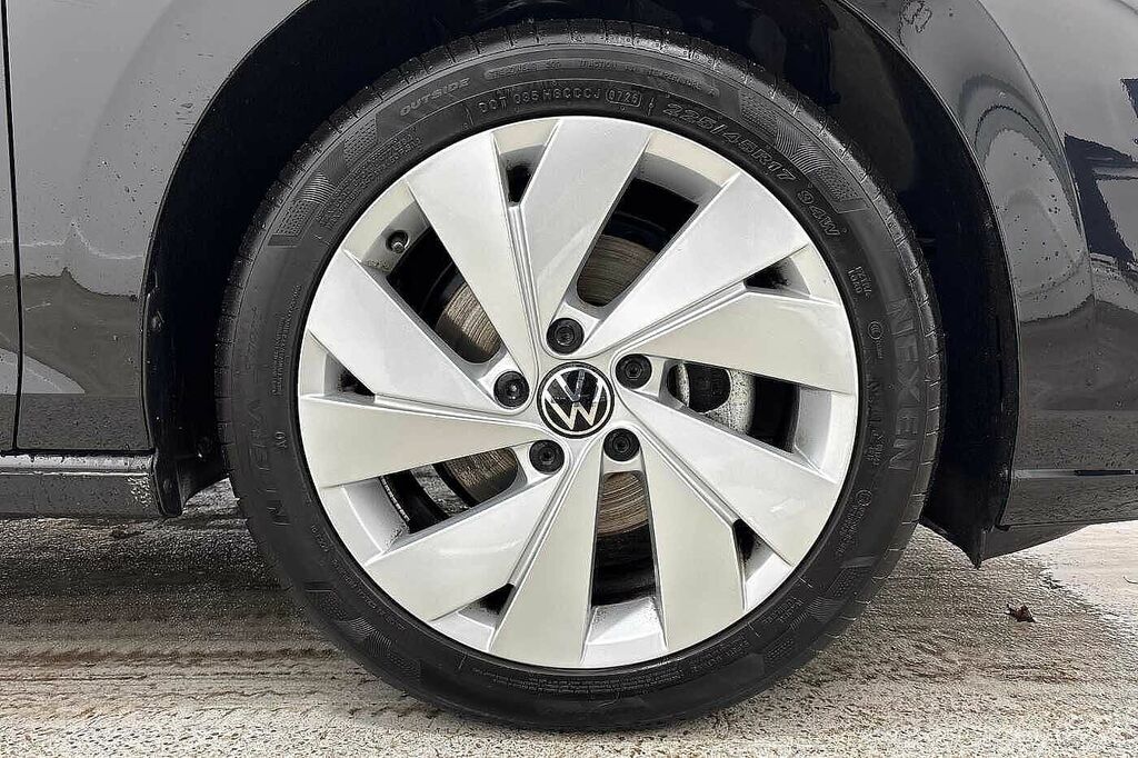 Volkswagen Golf 1.5 Tsi 150 Style GL25PWJ Black #5