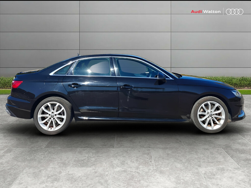 Audi A4 Sport 35 Tfsi 150 Ps S Tronic LX70PXP Black #4