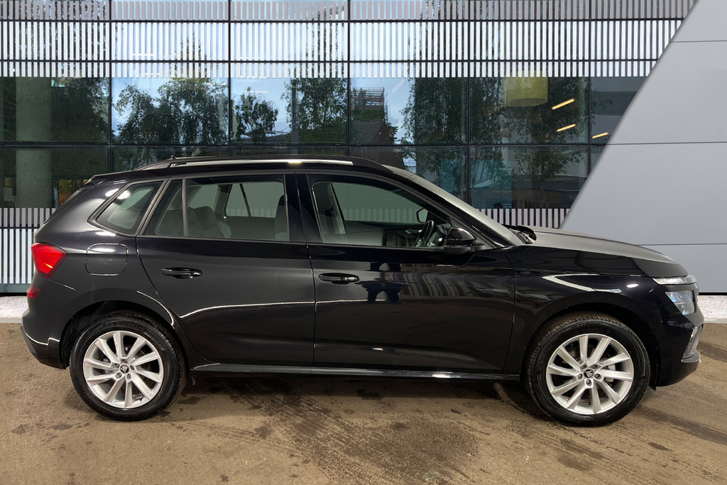 Skoda Kamiq 1.0 Tsi Se Edition GL25XHF Black #5