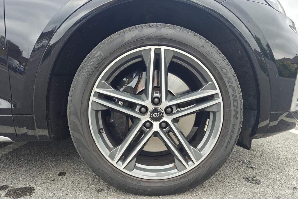 Audi Q5 Tdi 341 Ps Tiptronic RE22LBK Black #5