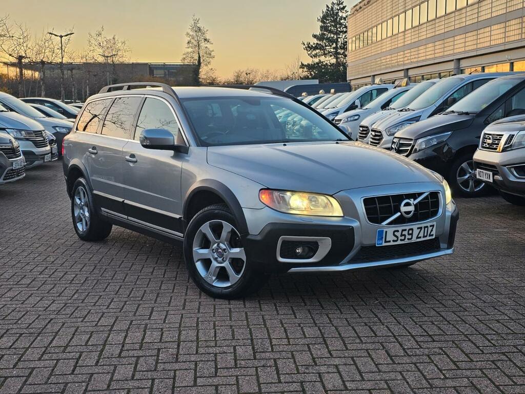 Volvo XC70 2.4 D5 Se Lux Premium Estate Geartronic Silver #2