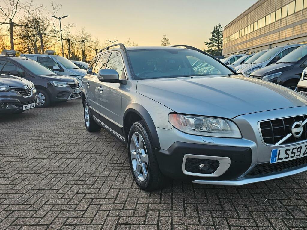 Volvo XC70 2.4 D5 Se Lux Premium Estate Geartronic Silver #3