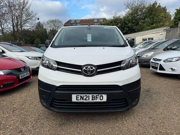 Toyota PROACE 1.5D Icon Medium Panel Van Mwb Euro 6 Ss 6Dr EN21BFO White #5