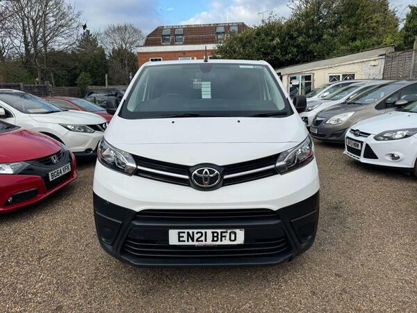 Toyota PROACE 1.5D Icon Medium Panel Van Mwb Euro 6 Ss 6Dr EN21BFO White #6