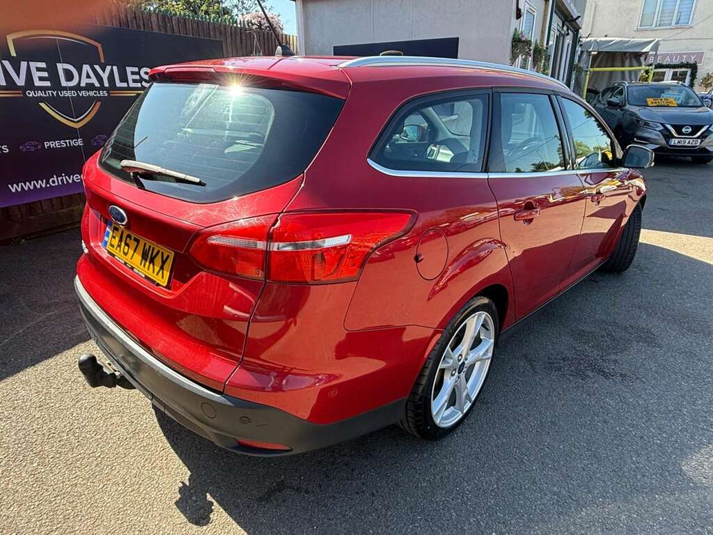 Ford Focus 1.5 Focus Titanium X Tdci EA67WKX Red #2