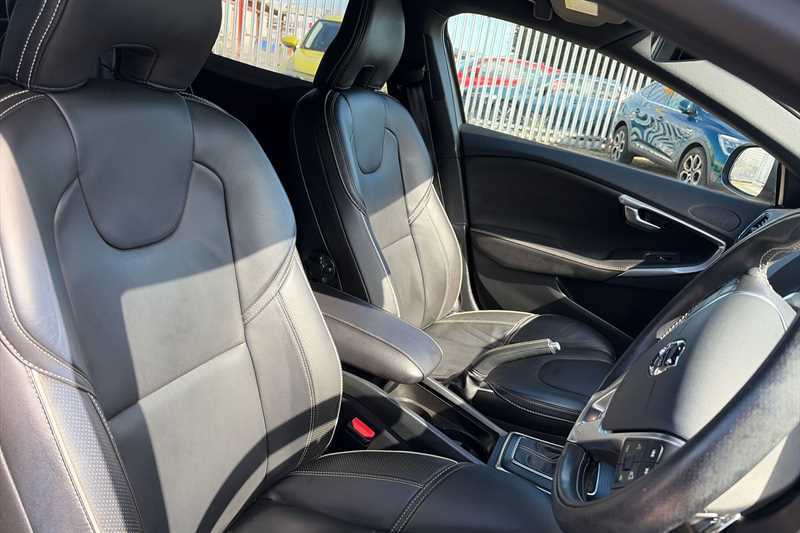 Volvo V40 1.5 T3 R-design Edition Hatchback Grey #5