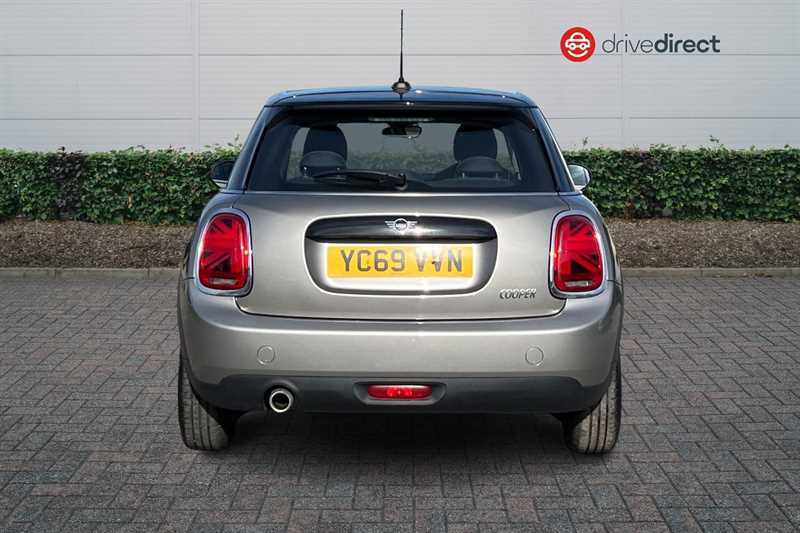 Mini Hatch 1.5 Cooper Classic Hatchback Steptronic YC69VVN Silver #4