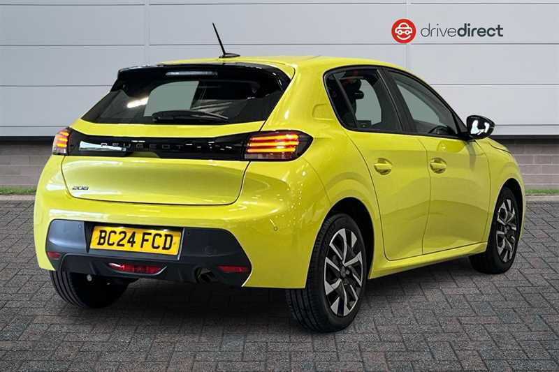 Peugeot 208 1.2 Puretech Active Hatchback Eu BC24FCD Yellow #3