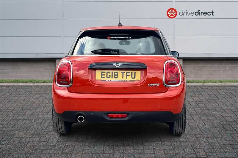 Mini Hatch 1.5 Cooper Hatchback Euro 6 Ss EG18TFU Orange #4