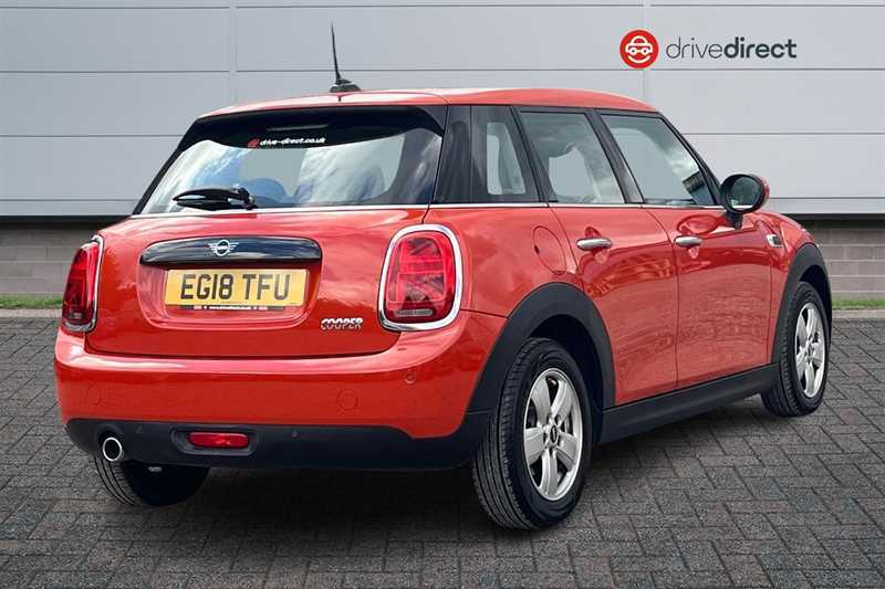 Mini Hatch 1.5 Cooper Hatchback Euro 6 Ss EG18TFU Orange #3