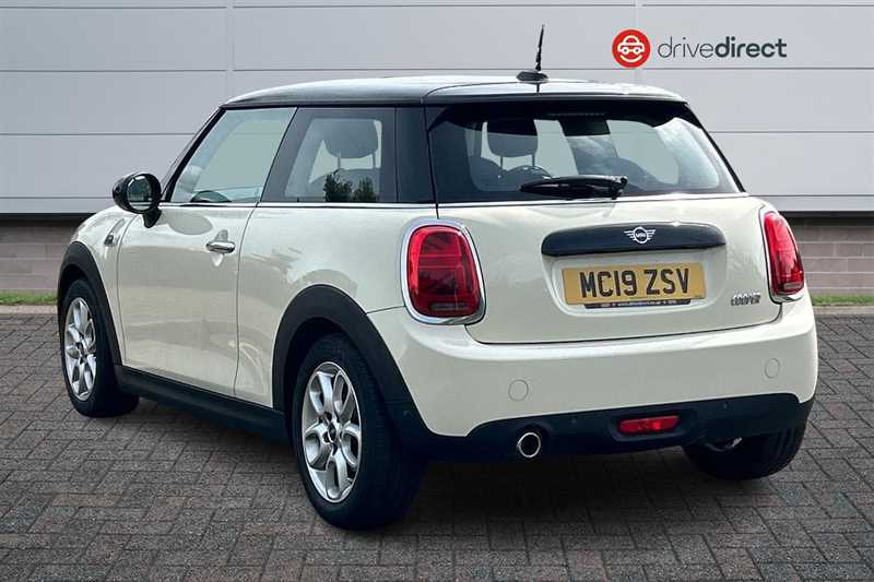 Mini Hatch 1.5 Cooper Classic Hatchback Eur MC19ZSV White #5