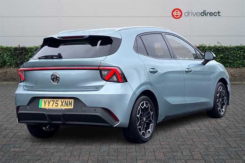 MG MG4 53.9Kwh Premium Long Range Hatchback YY75XNM Green #3
