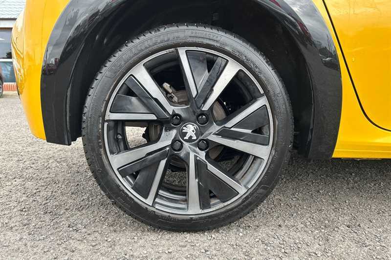 Peugeot 208 1.2 Puretech Gt Hatchback Euro 6 EF72SXR Yellow #5