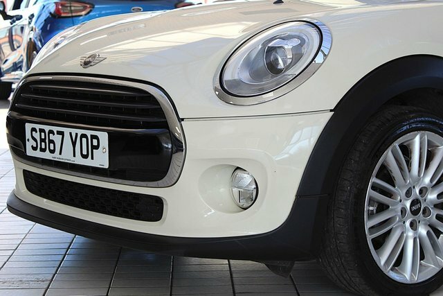 Mini Hatch 1.5 Cooper D Hatchback Euro 6 S White #3