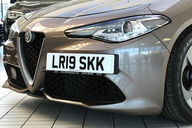Alfa Romeo Giulia 2.2 Td Speciale Saloon Euro 6 S S Beige #4