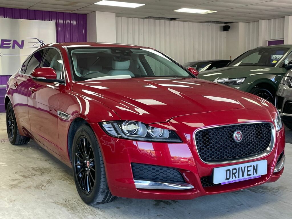 Jaguar XF Diesel AD19TPX Red #3