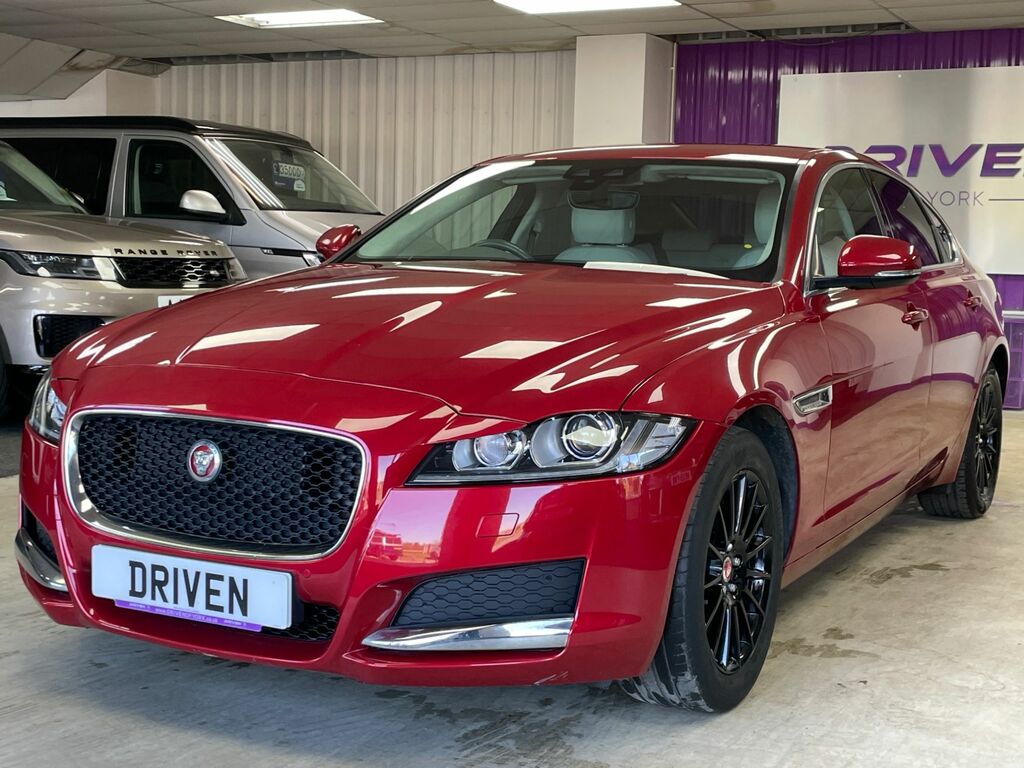 Jaguar XF Diesel AD19TPX Red #5