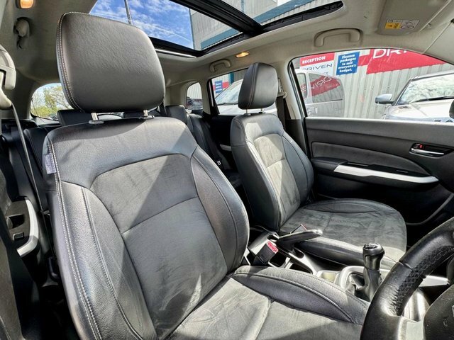 Suzuki Vitara 1.6 Sz5 Suv Euro 6 S S 120 Ps SL15WBX White #2