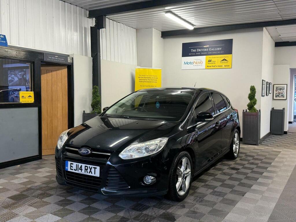 Ford Focus Hatchback 1.6 Tdci Titanium X Euro 5 Ss 20 Black