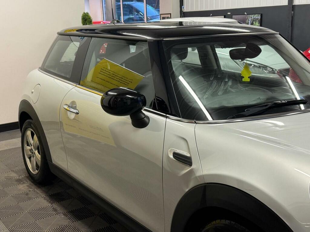 Mini Hatch Hatchback 1.5 Cooper Classic Steptronic Euro 6 S LJ20TXA Silver #4