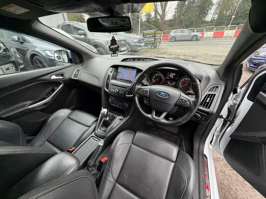 Ford Focus Hatchback 2.0T Ecoboost St-3 Euro 6 Ss 201 HG65LNN White #5
