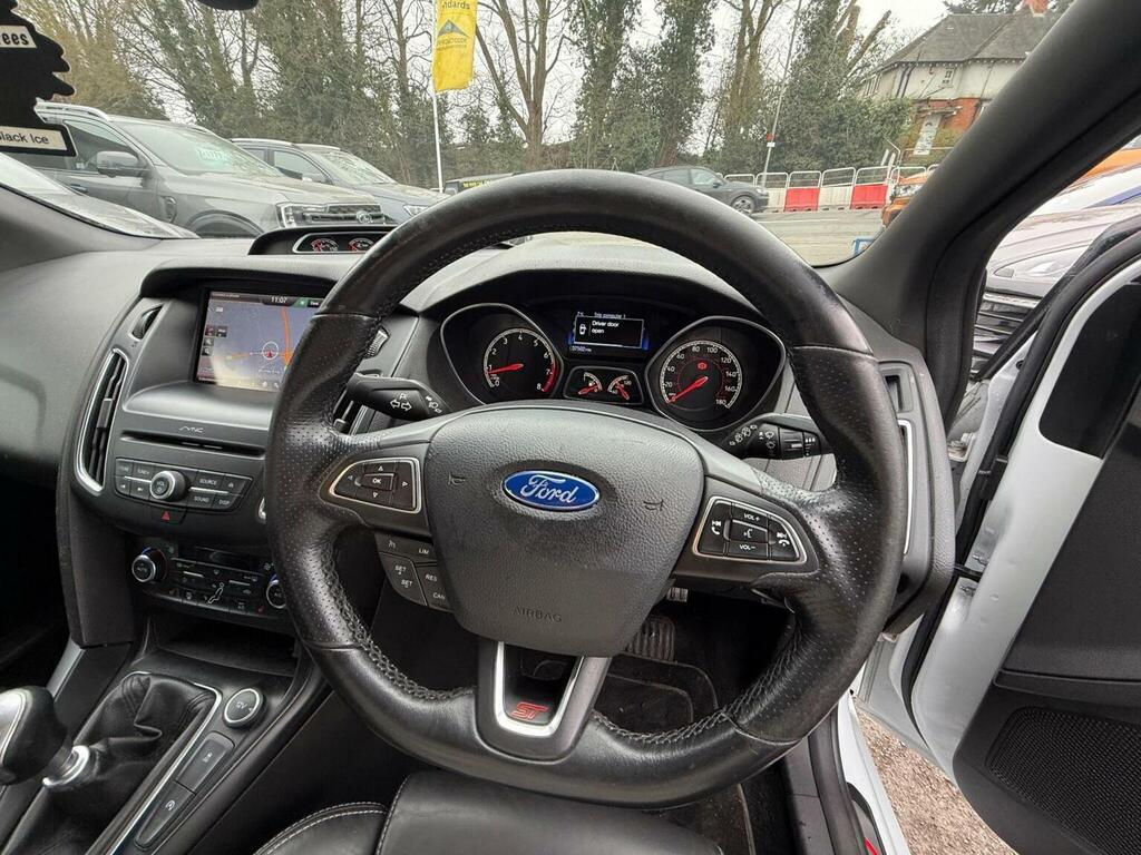 Ford Focus Hatchback 2.0T Ecoboost St-3 Euro 6 Ss 201 HG65LNN White #6