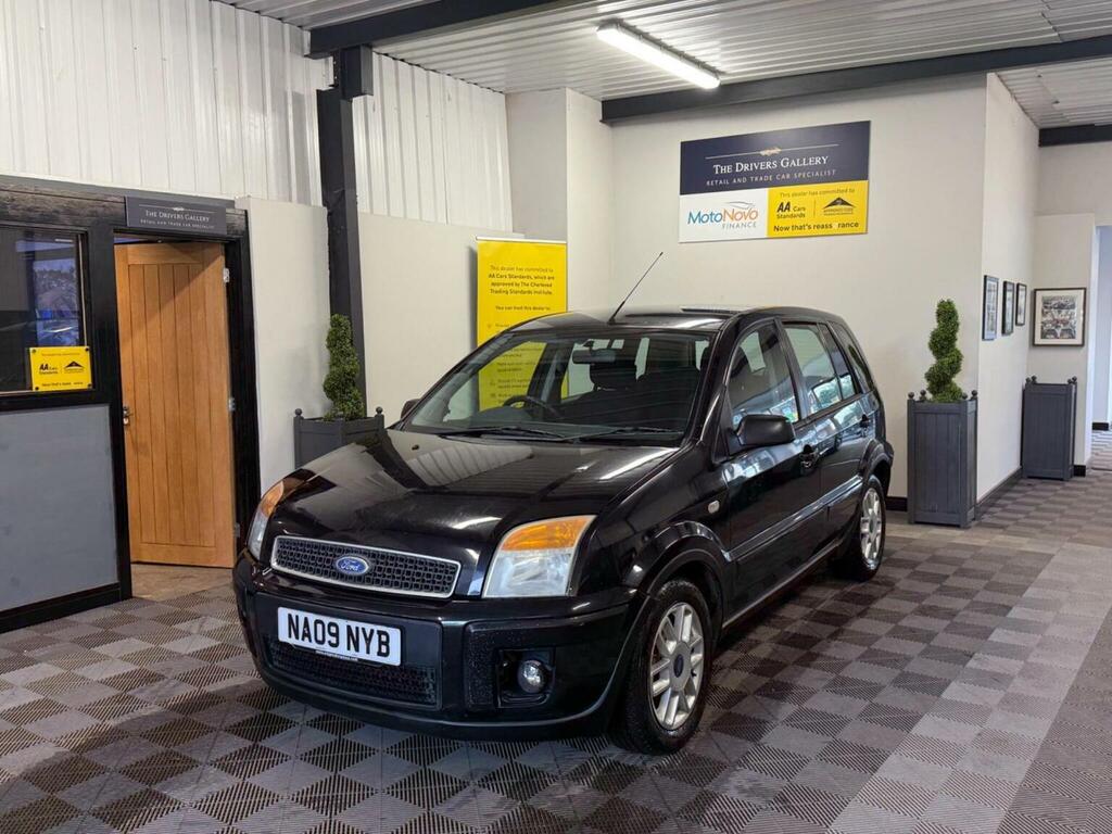 Ford Fusion Hatchback 1.6 Tdci Zetec Climate 200909 Black