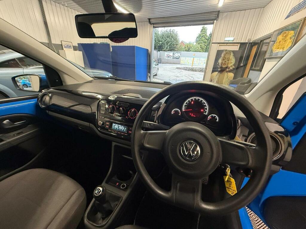 Volkswagen Up Hatchback 1.0 Move Up Euro 5 201564 DP64BJU Blue #4
